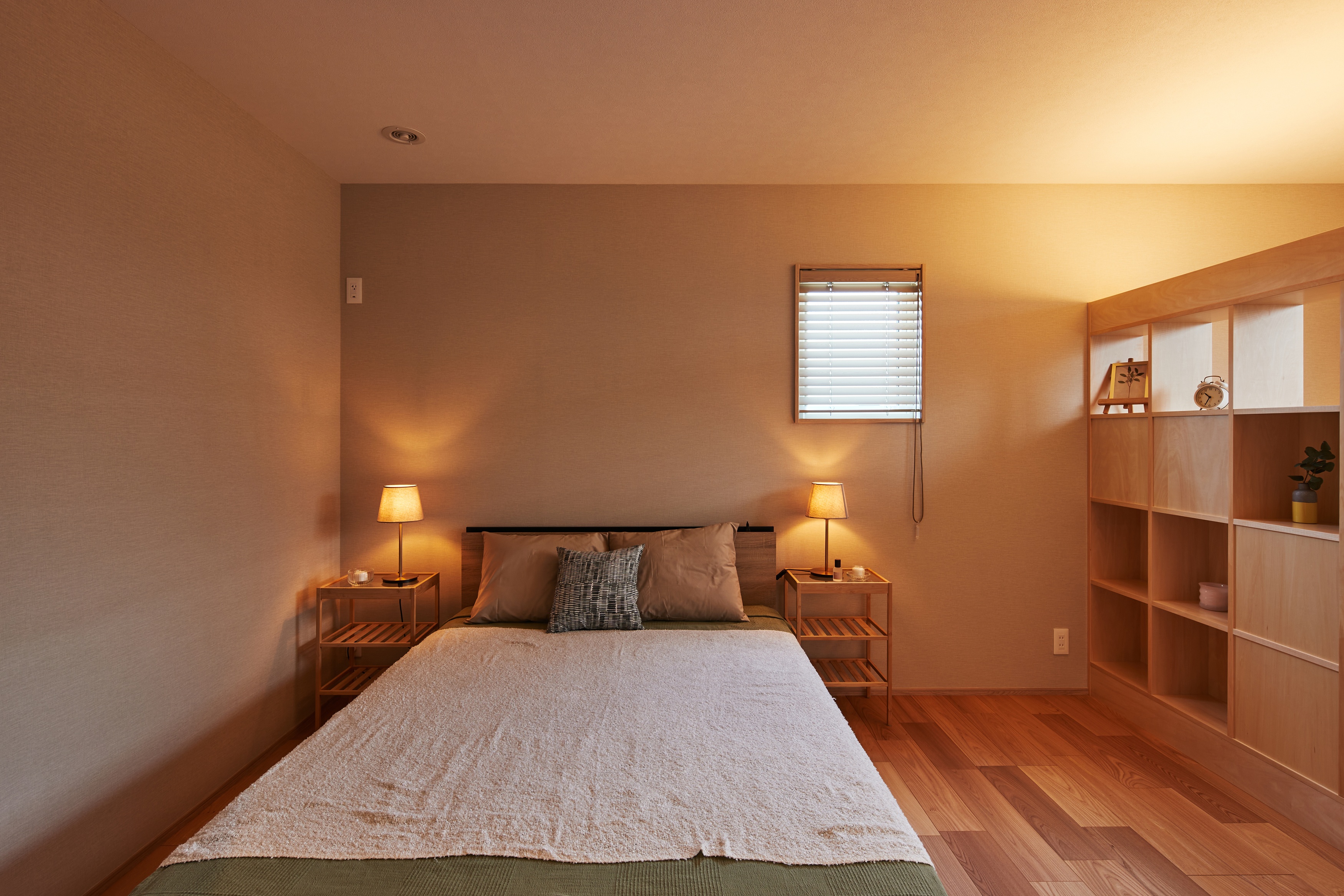 Bed room