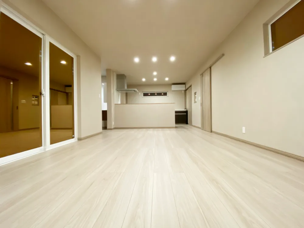 land image 2